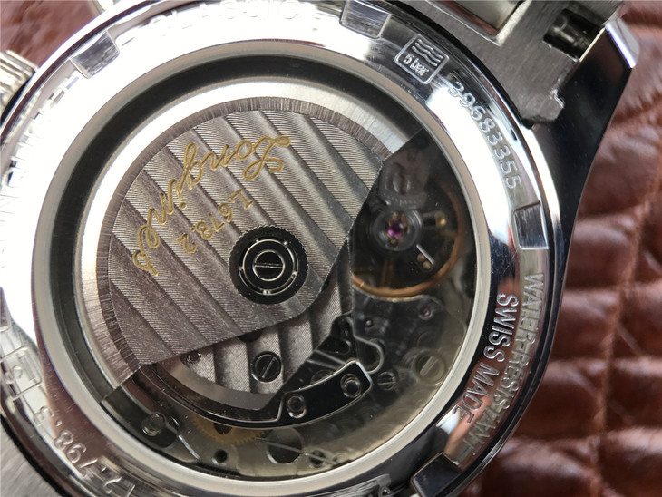 浪琴制錶傳統繫列康鉑款L2.798.4.52.6多功能自動機械錶 同步7751機械機芯￥4780元-高仿浪琴