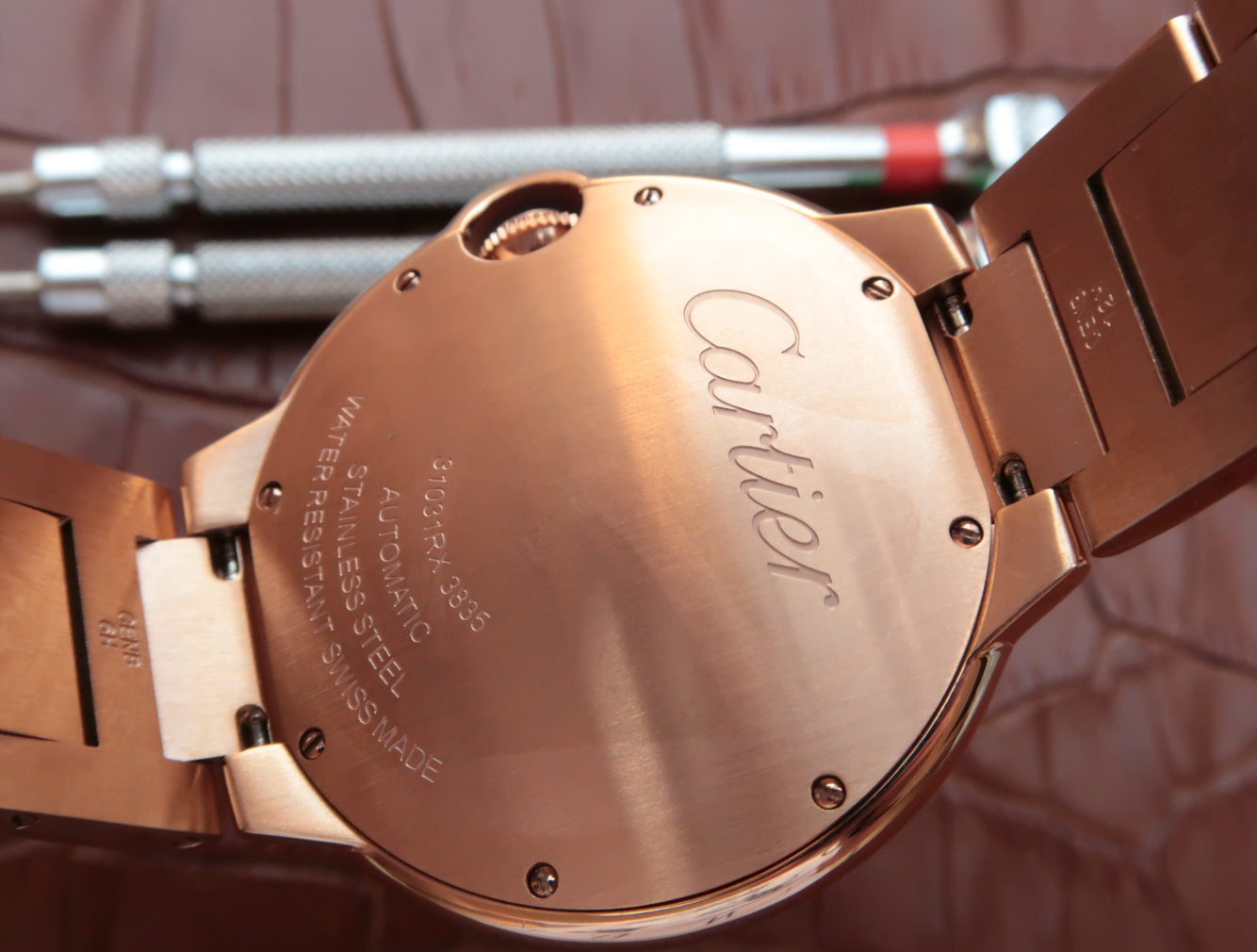一比一復刻卡地亞藍氣球WE9008z3 黃金鑲鉆男士手錶￥3980-高仿卡地亞
