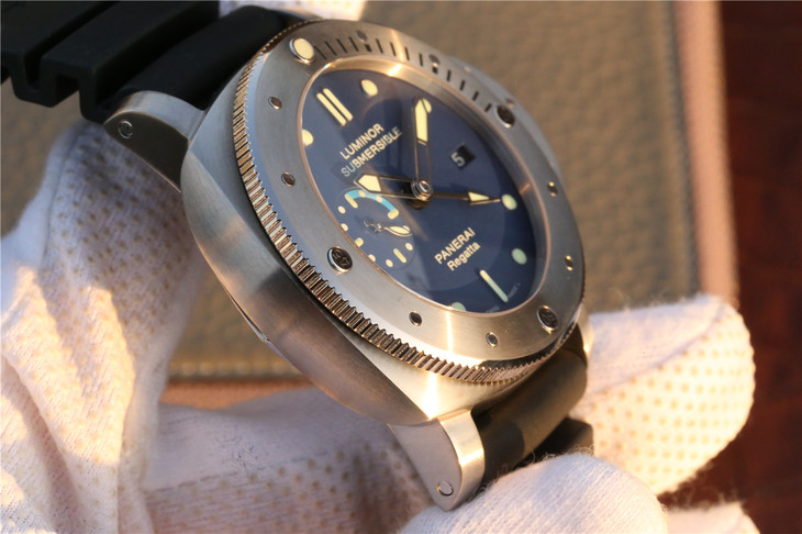 沛納海珍藏繫列 pam371 矽膠錶帶 P9001自動機械 男士腕錶￥3980-高仿沛納海