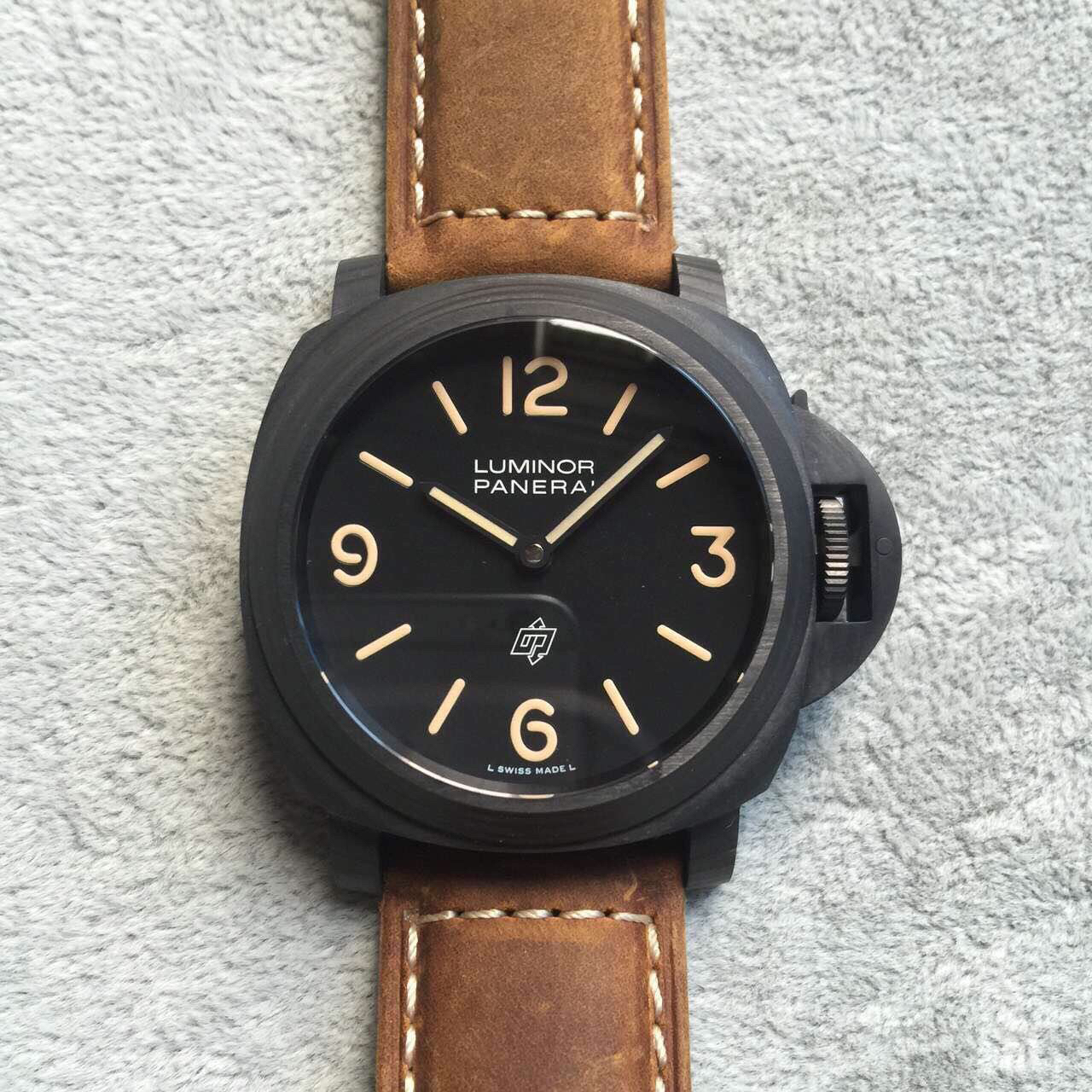 沛納海PAM360 碳纖限量版 牛皮錶帶 瑞士6497手動機械機芯 男士腕錶￥3480-高仿沛納海