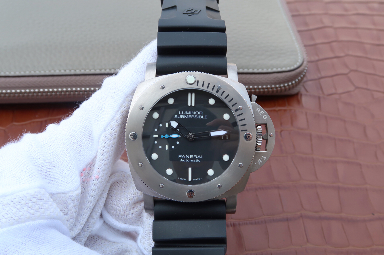 沛納海01305/PAM01305 矽膠錶帶 自動機械機芯 男士腕錶￥3980-高仿沛納海