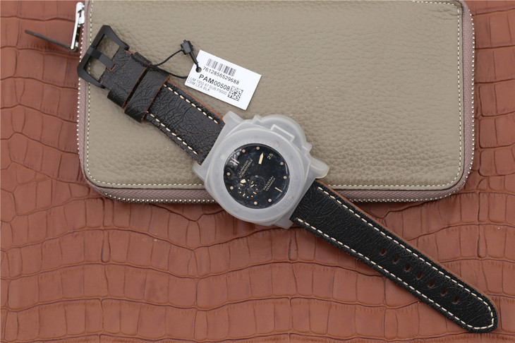 沛納海限量珍藏款繫列V2版PAM00508專業潛水自動陶瓷腕錶外觀色調如深海一般漆黑 男士機械錶￥3980-高仿沛納海
