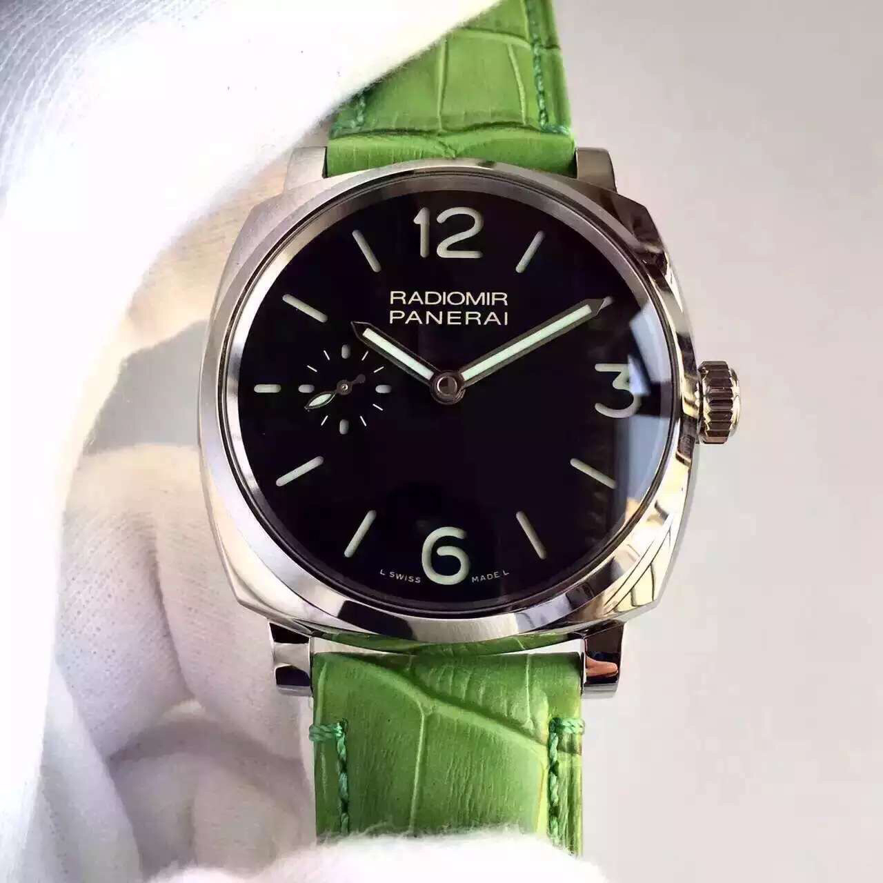 沛納海 型號PAM574繫列 RADIOMIR 牛皮錶帶 P.1000手動機械機芯 男士腕錶￥3980