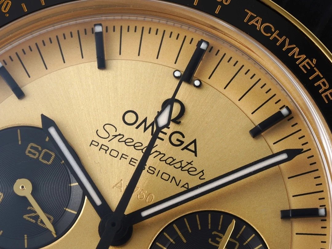 歐米茄超霸繫列212.30.41.20.03.001金色盤搭載2824機芯41MM男士腕錶￥3880.00-高仿歐米茄