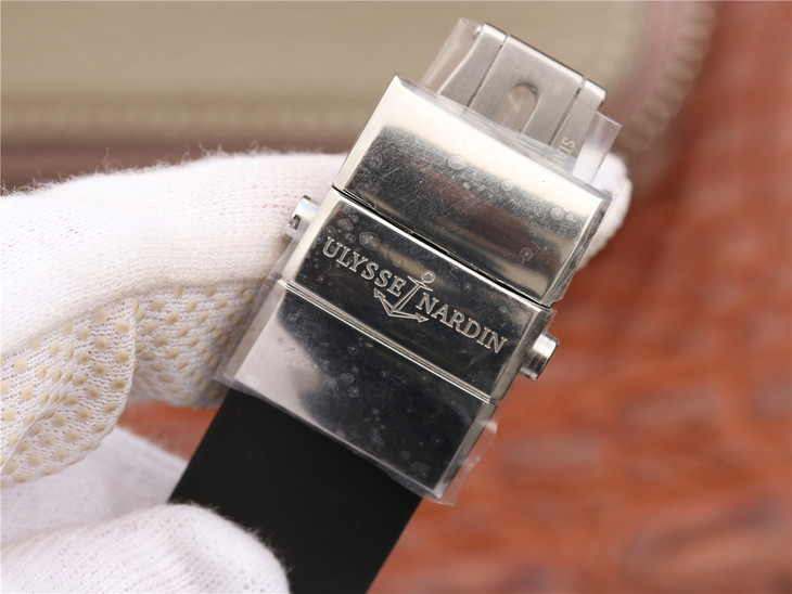 守護雅典娜1.0復刻版 TWA廠雅典航海世家 El Toro/Black Toro萬年歴腕錶￥3880-高仿雅典