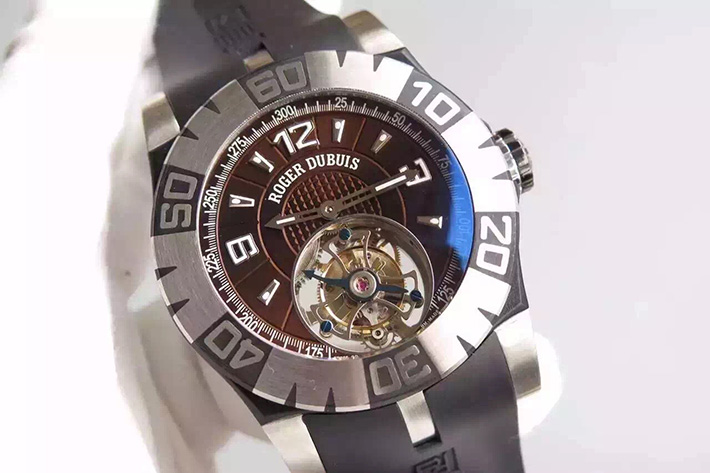 Roger Dubuis 羅傑杜比 EasyDiver繫列Tourbidiver 真陀飛輪￥5580